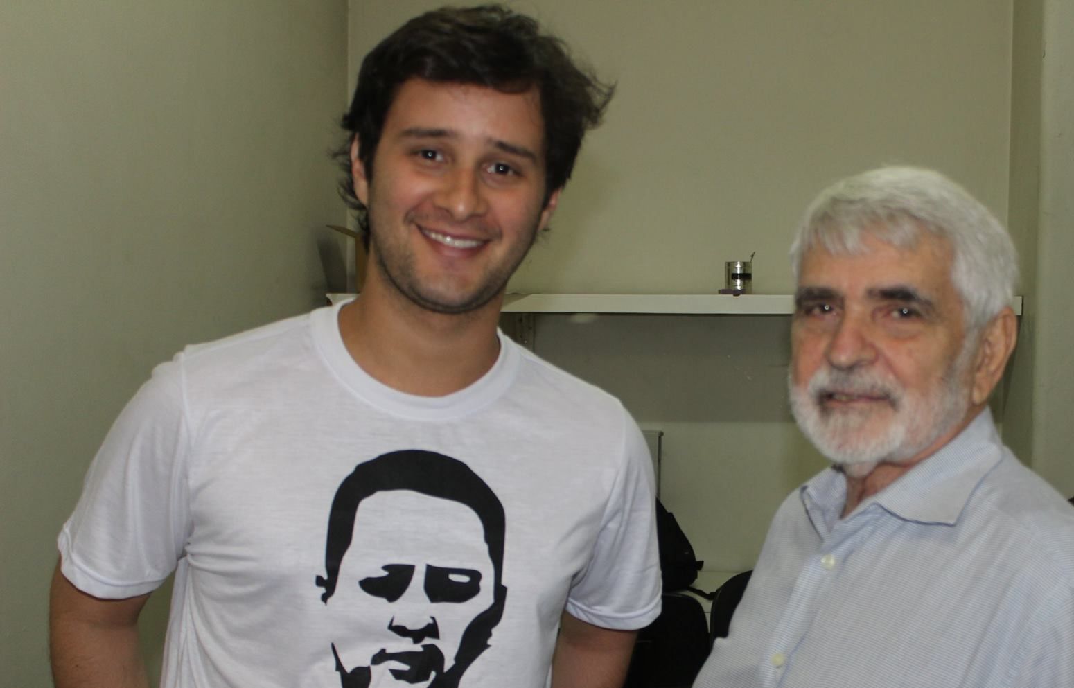 O advogado Valério Luiz Filho e o presidente da ABI Fichel Davit Chargel. (Crédito: Cláudia Souza)