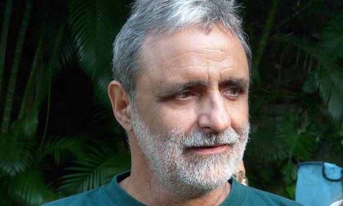 Luiz Cláudio Marigo, de 63 anos, morreu dentro de um ônibus, após sentir dores no peito (Reprodução / Acervo Pessoal)