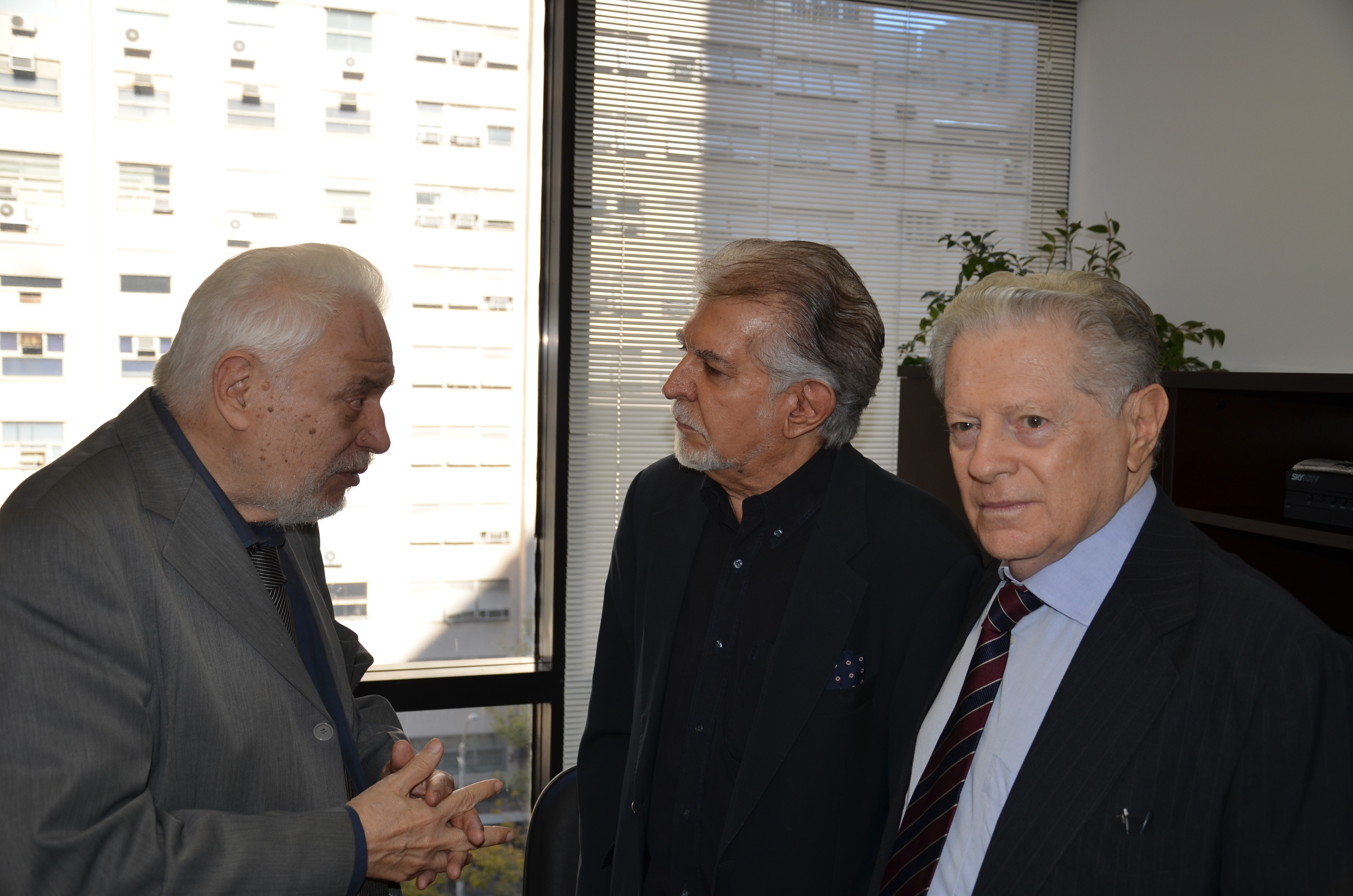 Cícero Sandroni, Domingos Meirelles e Arnaldo Niskie (Foto: Raul Azêdo)