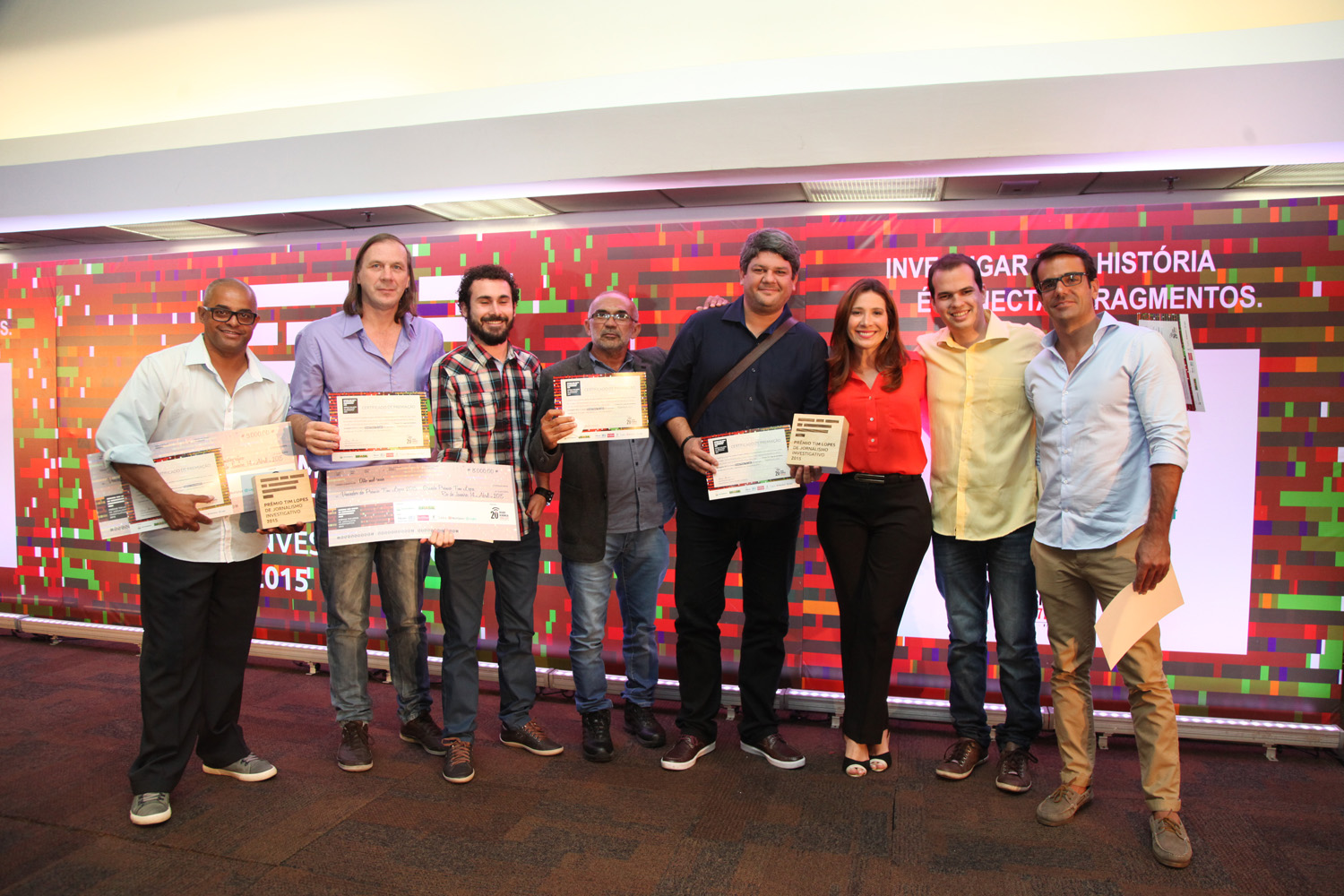 Ganhadores do Prêmio Tim Lopes de Jornalismo Investigativo 2015 (Reprodução www.premiotimlopes.com.br)
